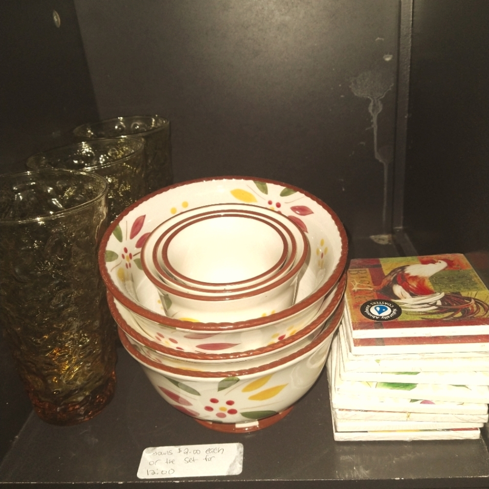 Plates and bowls